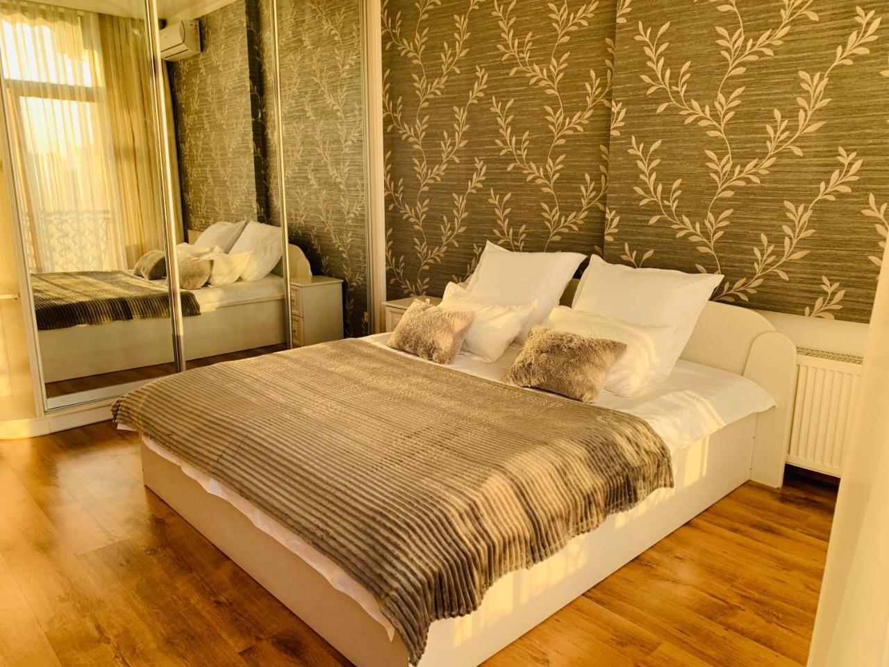 Arkadia Palace 2Bd Apartment Οδησσός Εξωτερικό φωτογραφία
